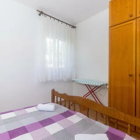 Apartments Vinka Trogir Exterior photo